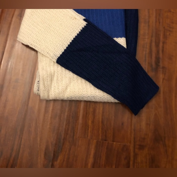 Blue Color Block Sweater - Picture 9 of 9